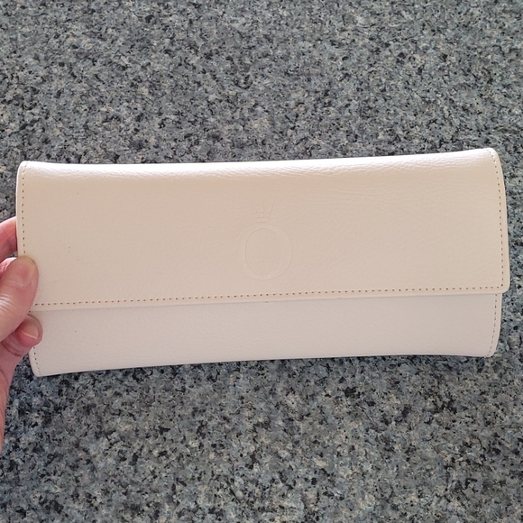 Pandora Jewelry - Pandora genuine leather jewelry case